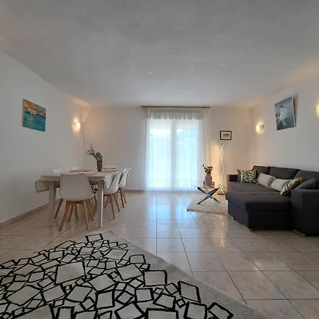 Grand T2 Proche Centre Ville, Vue Mer Et Montagne Bastia  Exterior photo